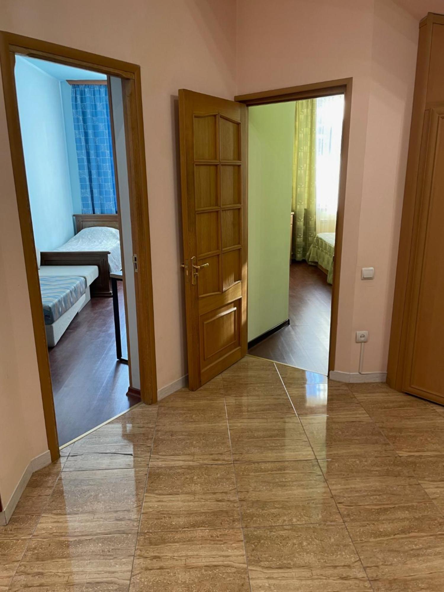 Apartment #1 In The City Center エレバン エクステリア 写真