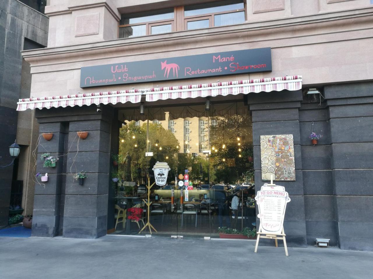 Apartment #1 In The City Center エレバン エクステリア 写真