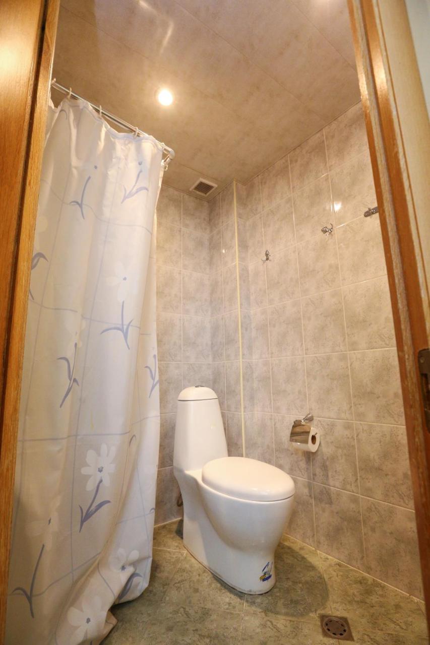 Apartment #1 In The City Center エレバン エクステリア 写真